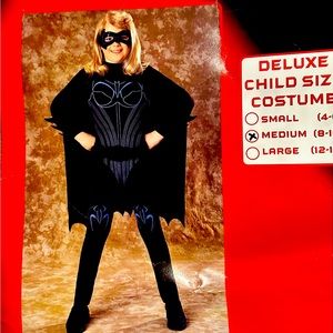NEW BATGIRL HALLOWEEN COSTUME BLACK AGES 5-7 yrs